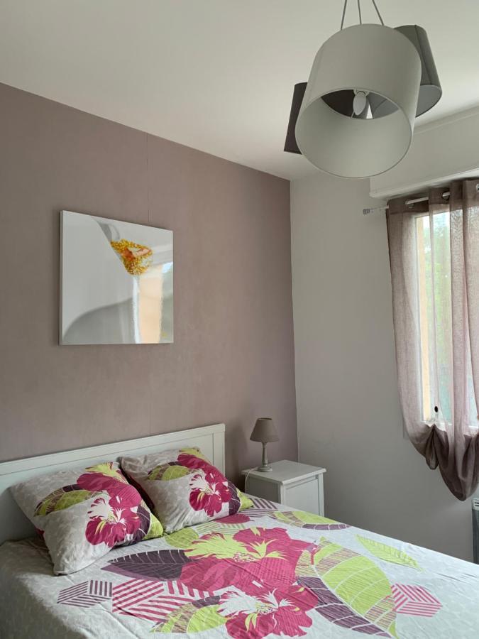 Lilas Pessac Exterior foto